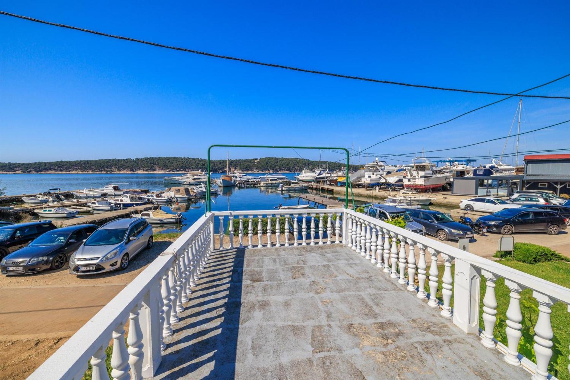 Apartments Near The Sea Barbat Barbat na Rabu Esterno foto
